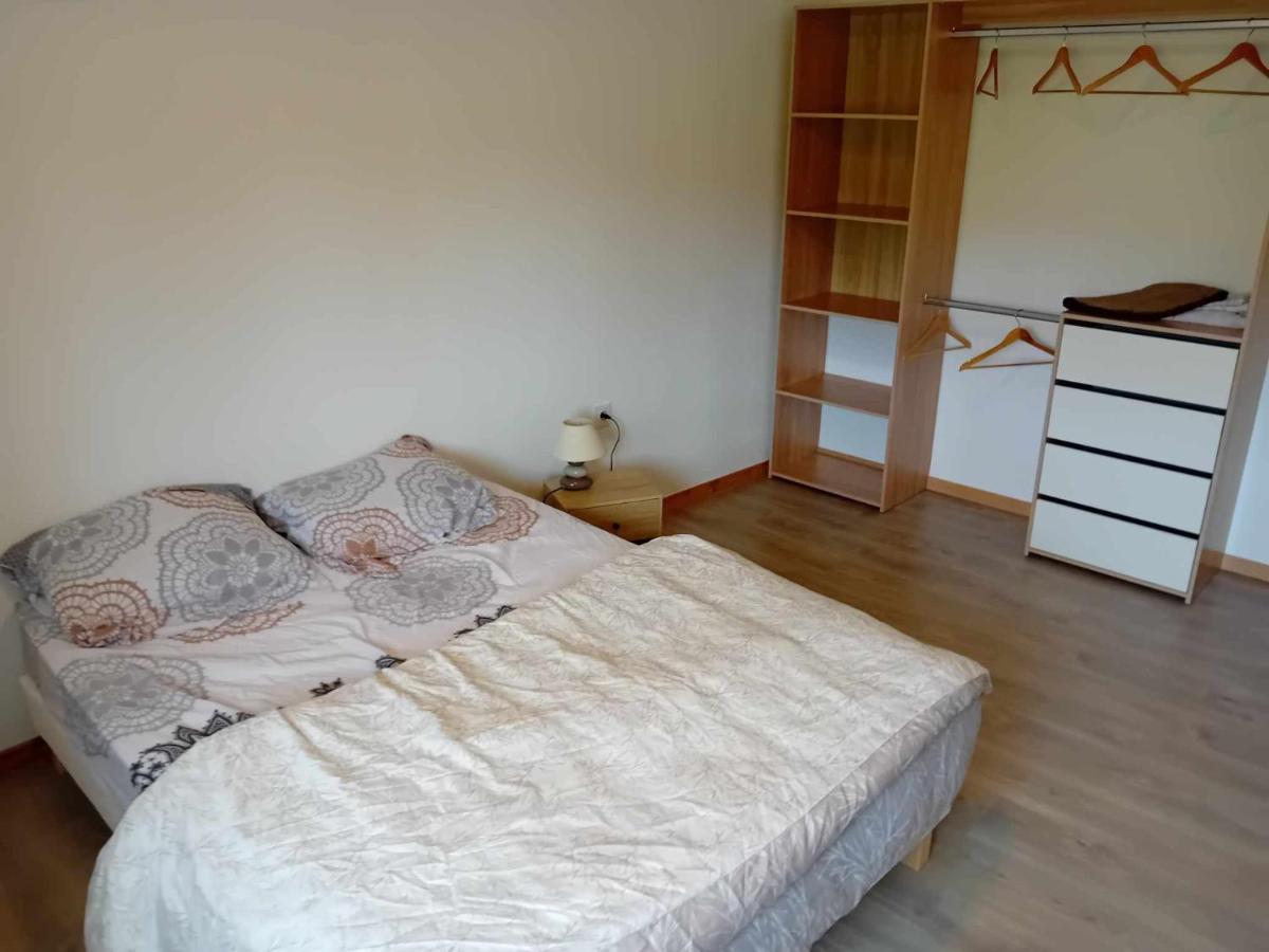 Grand Appartement Avec Terrasse Wignehies المظهر الخارجي الصورة