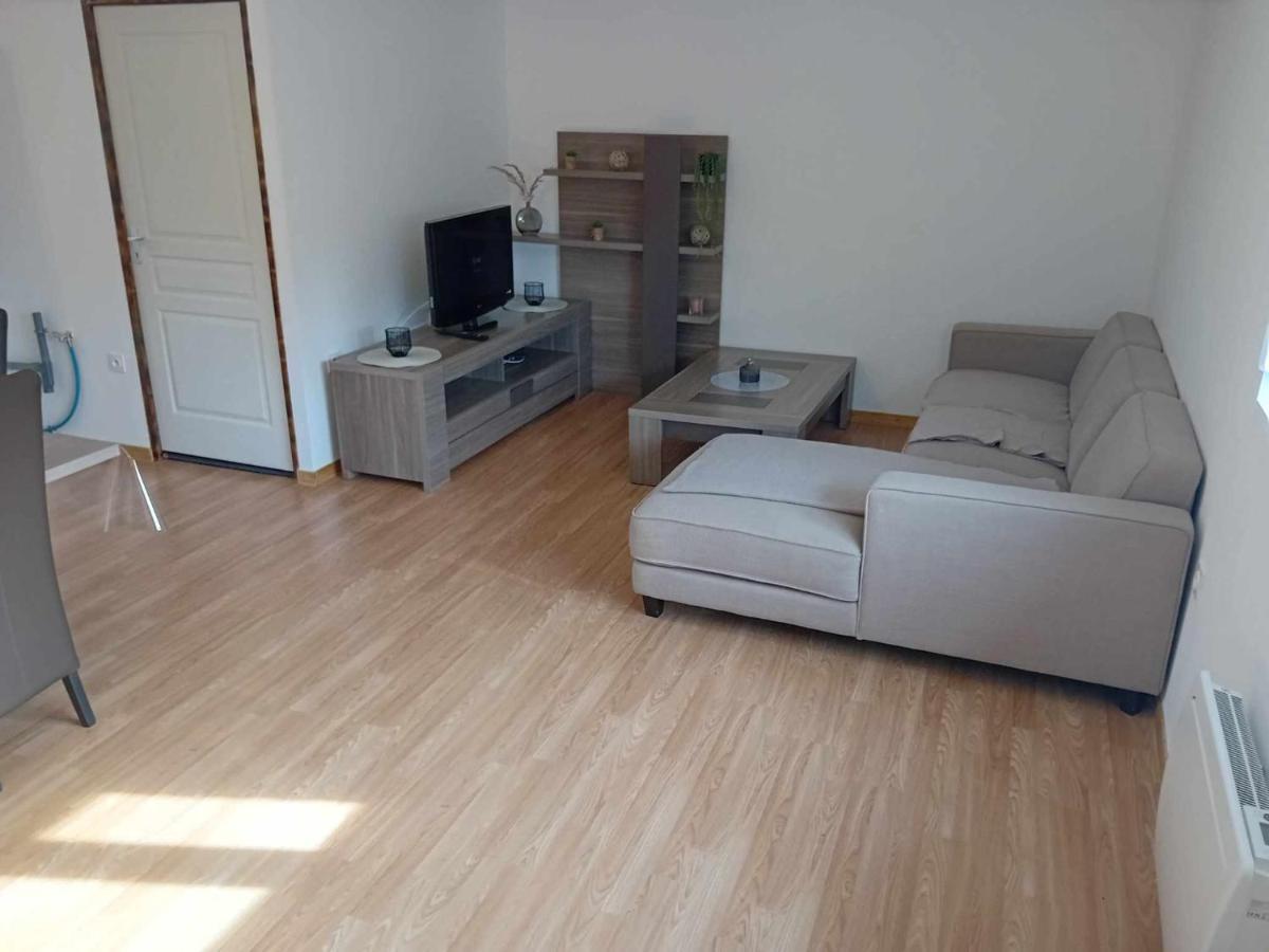 Grand Appartement Avec Terrasse Wignehies المظهر الخارجي الصورة